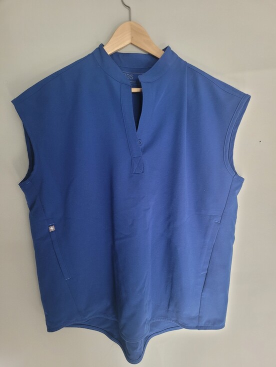 Figs Tops - ✨ FIGS Rafaela Oversized Sleeveless Scrub Top - Royal Blue - Size Medium